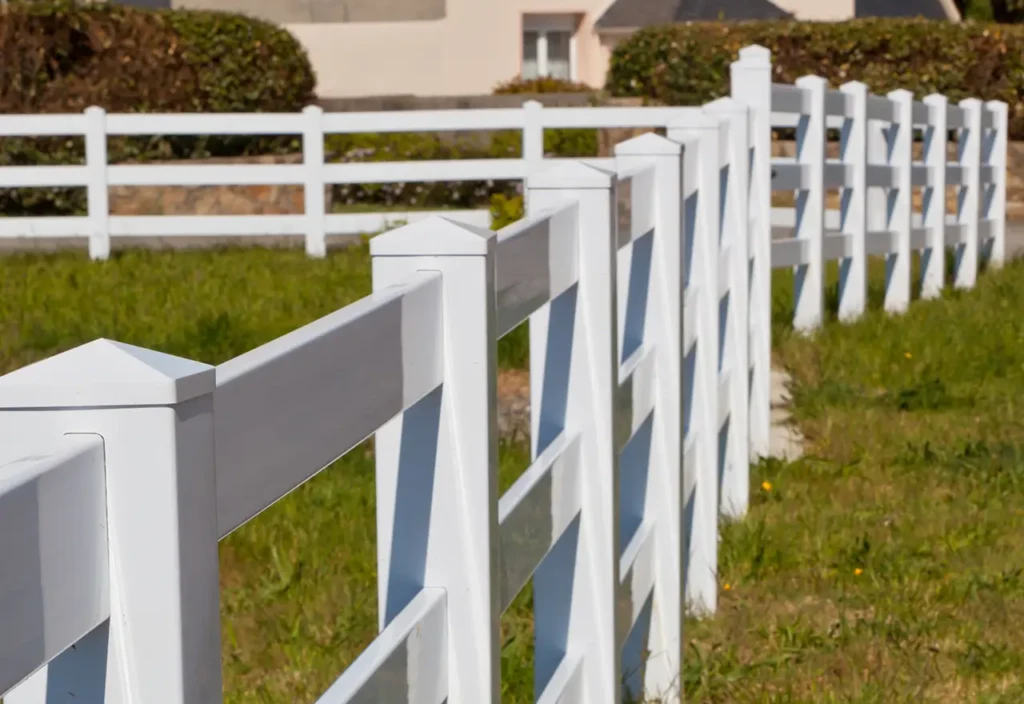 vinyl fence